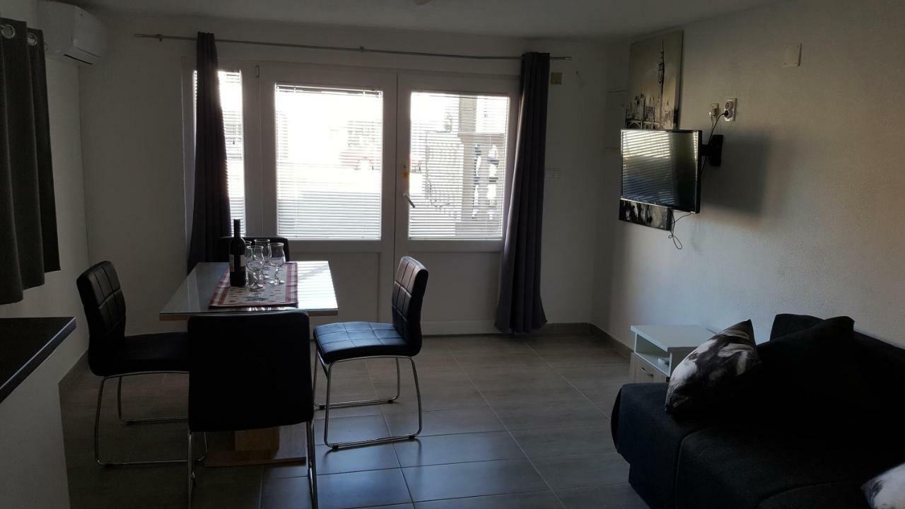 Apartman Luka Apartment Водице Екстериор снимка